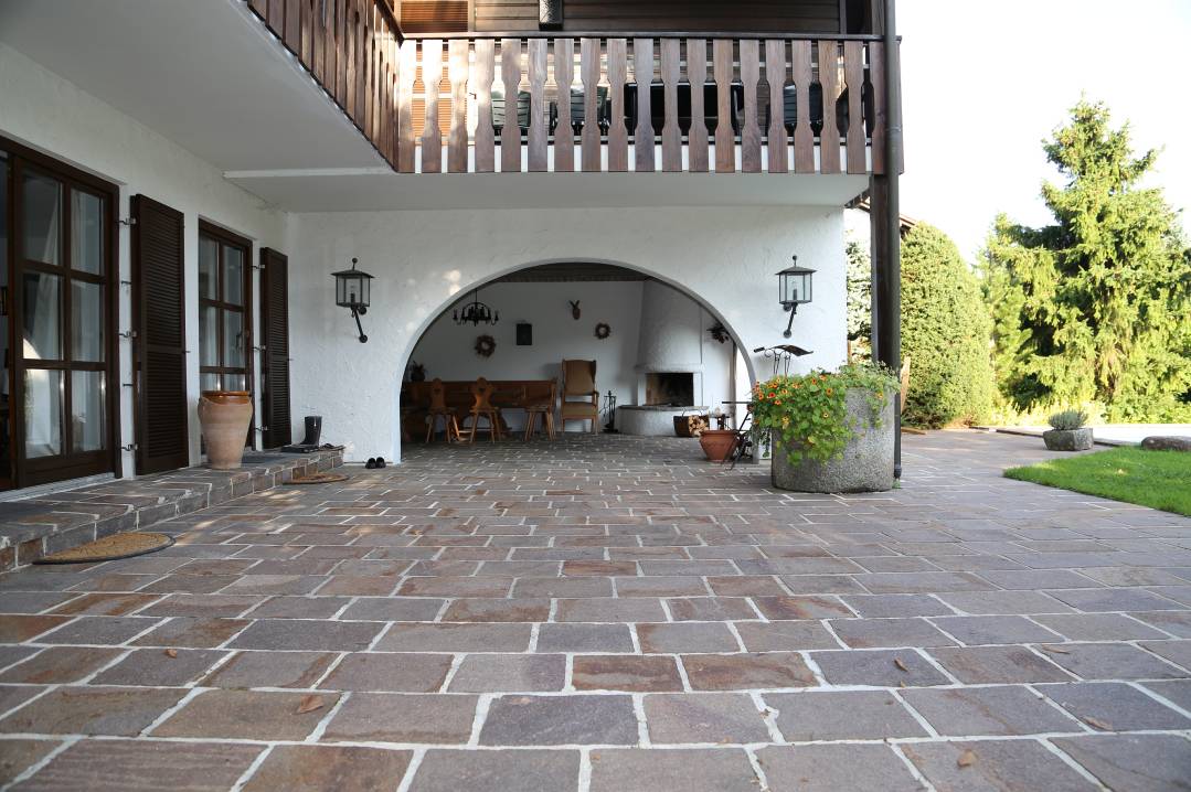 Haus in Bernau am Chiemsee, Landhaus, Familienhaus, Ferienwohnung, Grundstück, Garten, Massivhaus, Terrasse, Schwimmbad, Solar, Keller, Wellness, Werkstatt, Chiemgau, ideale Infrastruktur