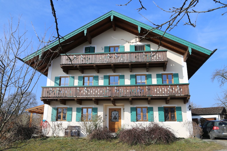 Simssee, Chiemgau, Söchtenau, Vogtareuth, Wohnimmoblie, Bauernanwesen, Terrasse, Balkon, Bergblick, Ferienwohnung, 